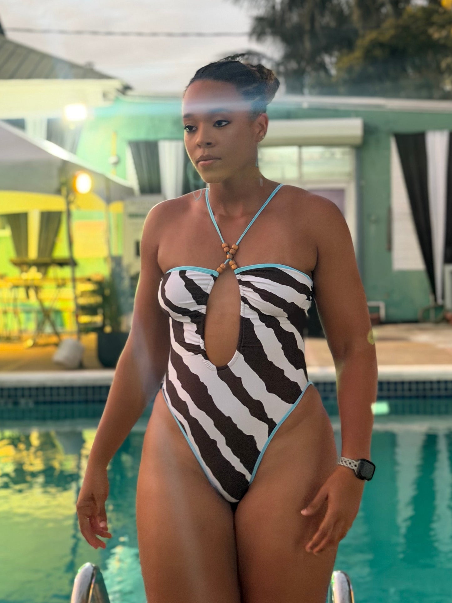 Oasis Monokini